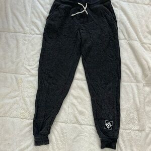 M22 men’s joggers size small
